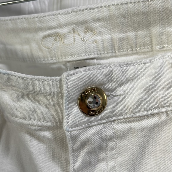 Cache Mid Rise White Jean Capris - Picture 5 of 13